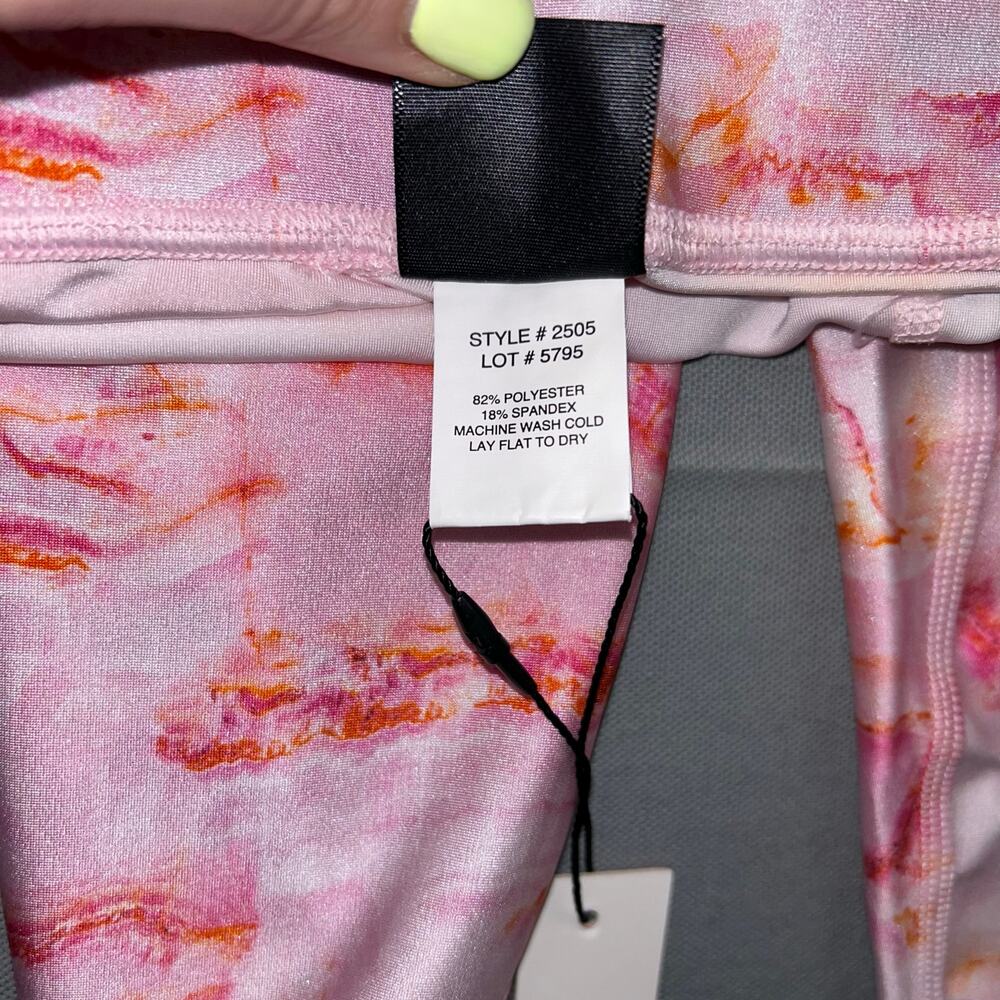 Terez Leggings Rose Quartz Marble Capri Leggings High Rise Pink Orange XS NWT - Picture 6 of 7